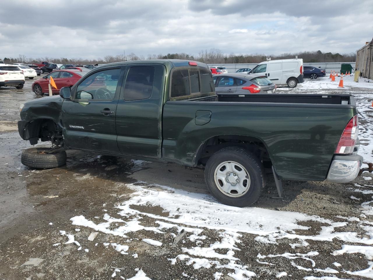 2013 Toyota Tacoma - Image 2