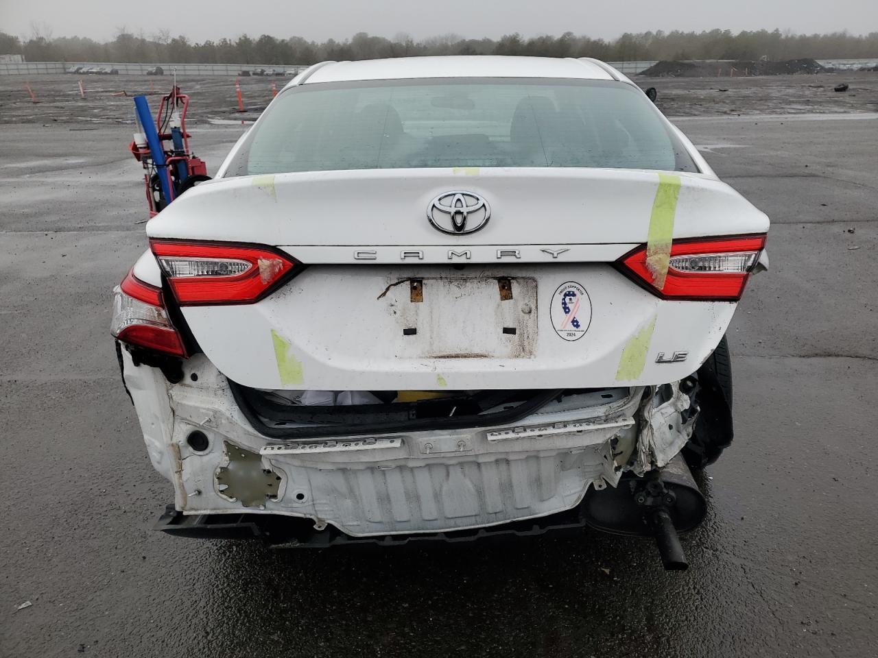 2018 Toyota Camry - Image 6