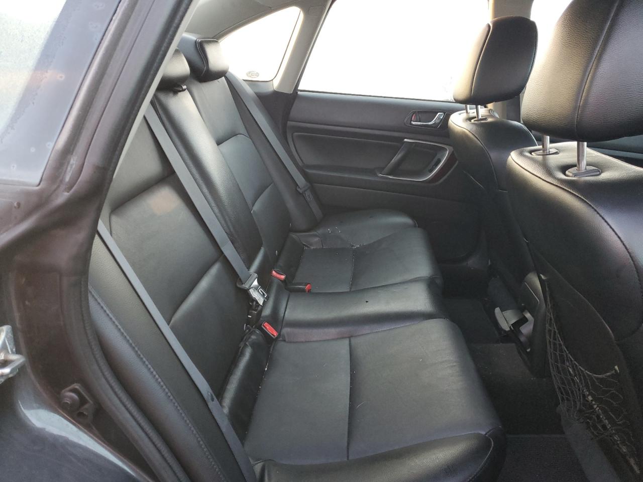 2008 Subaru Legacy - Image 10