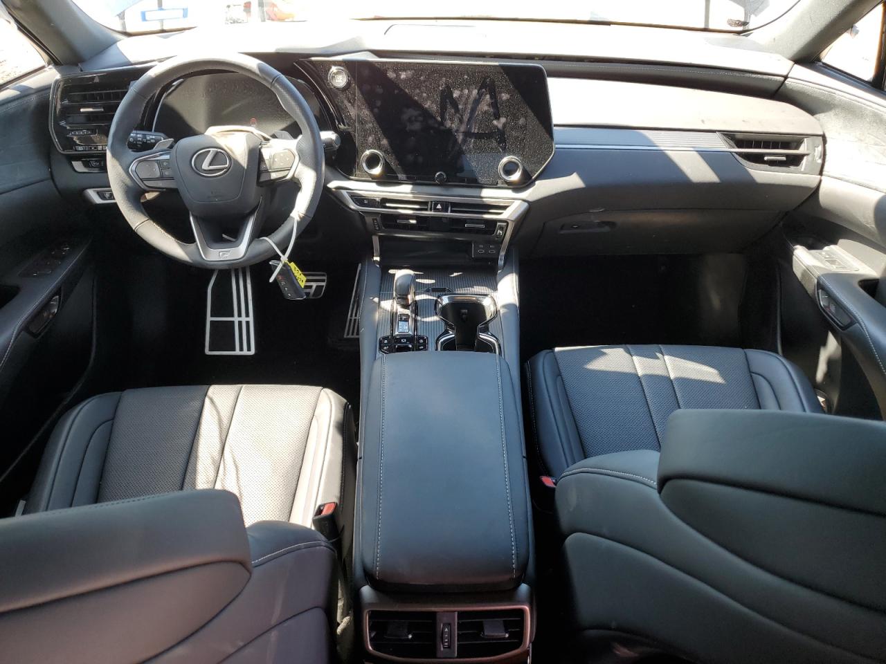 2023 Lexus RX - Image 8