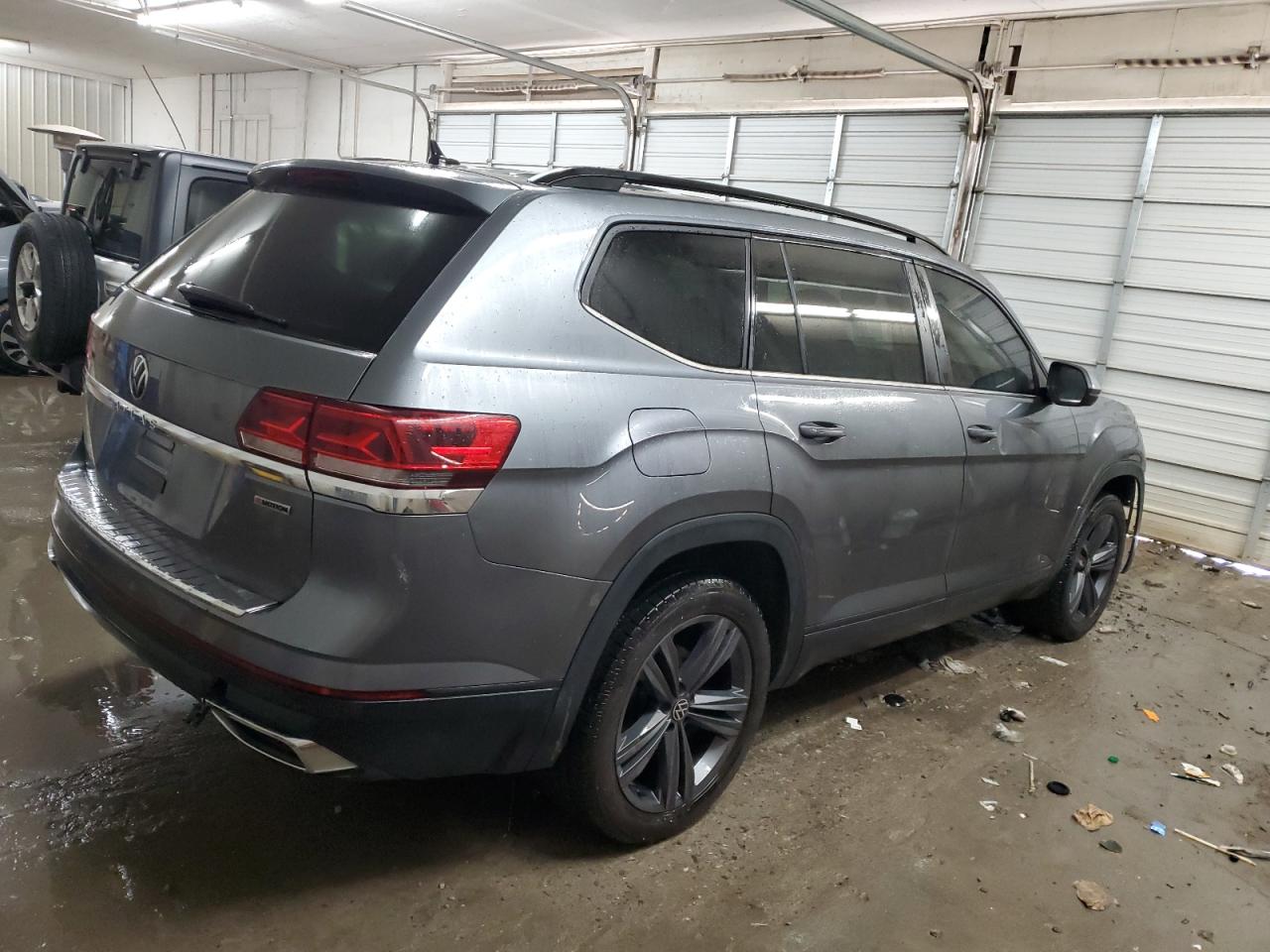 2021 Volkswagen Atlas - Image 3