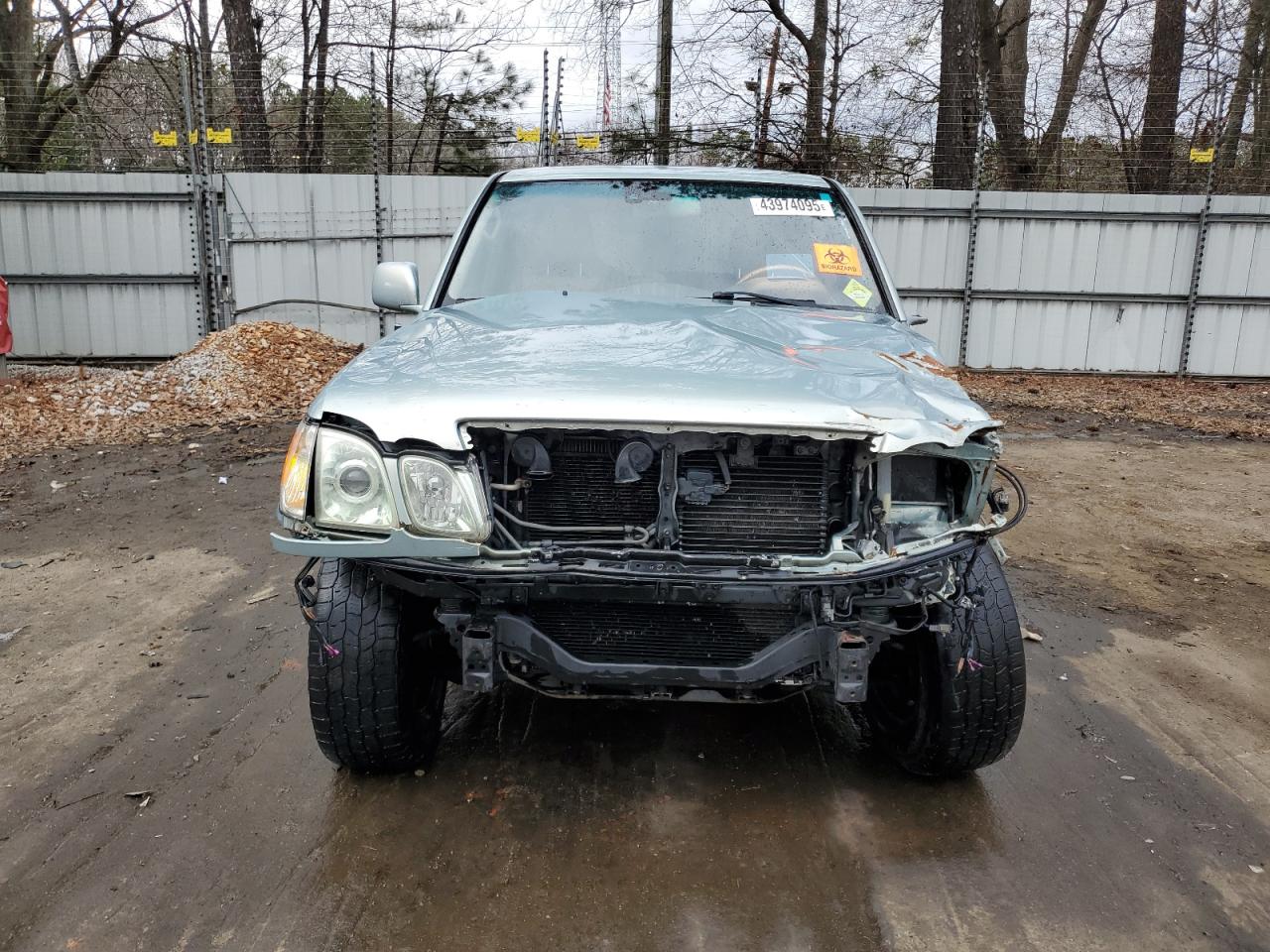 2004 Lexus LX - Image 5