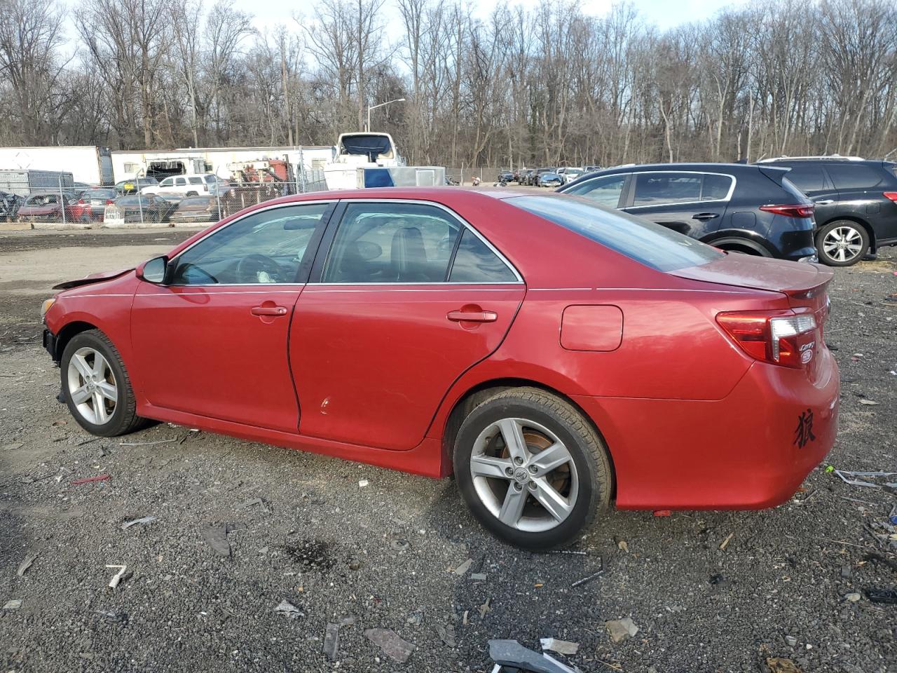 2014 Toyota Camry - Image 2