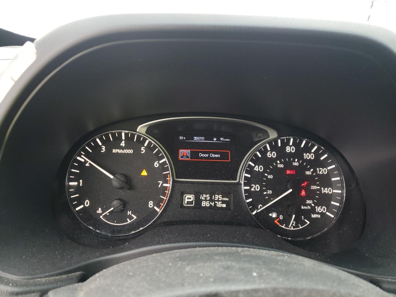 2015 Nissan Pathfinder - Image 9