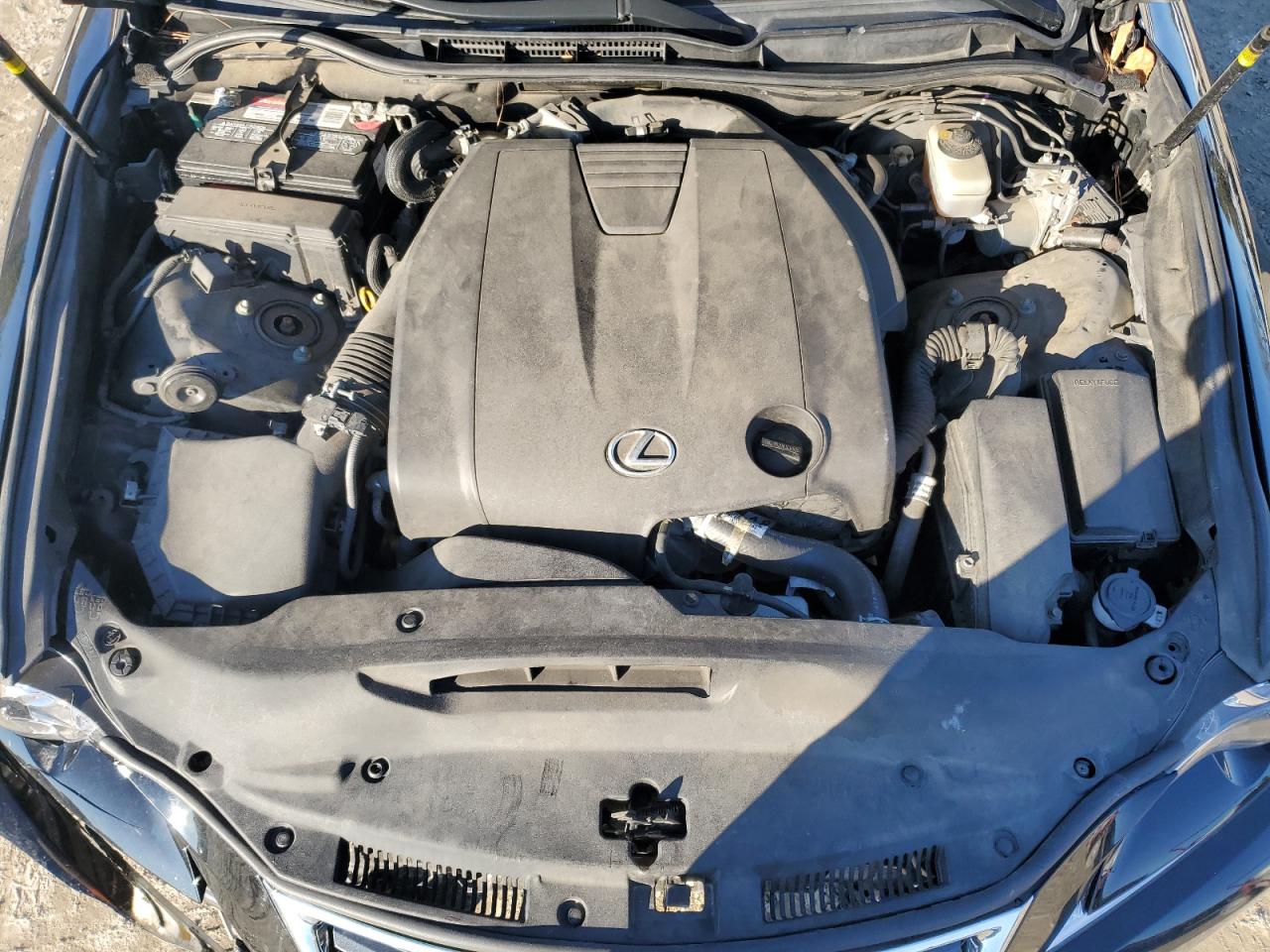 2014 Lexus IS - Image 12