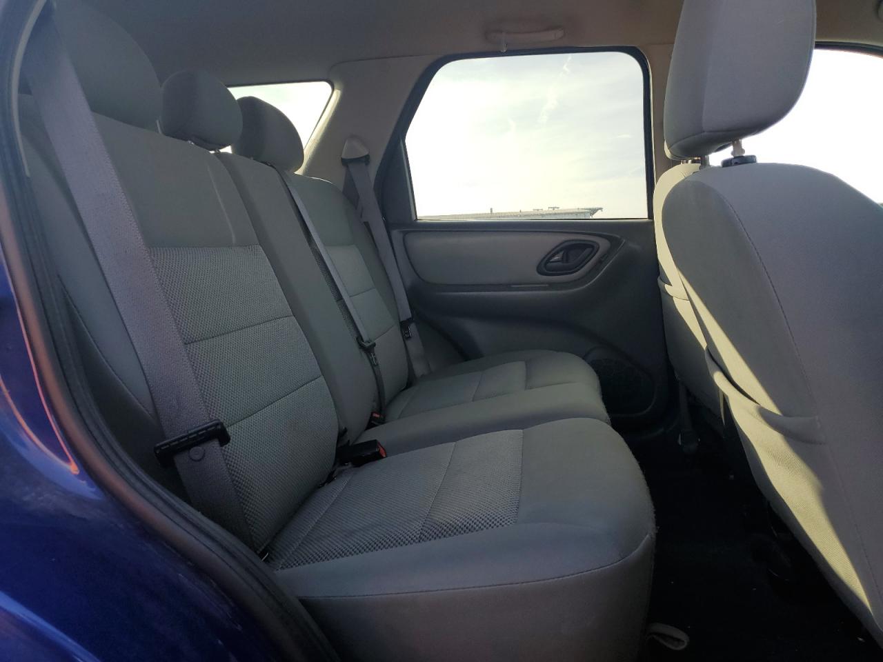 2006 Ford Escape - Image 11