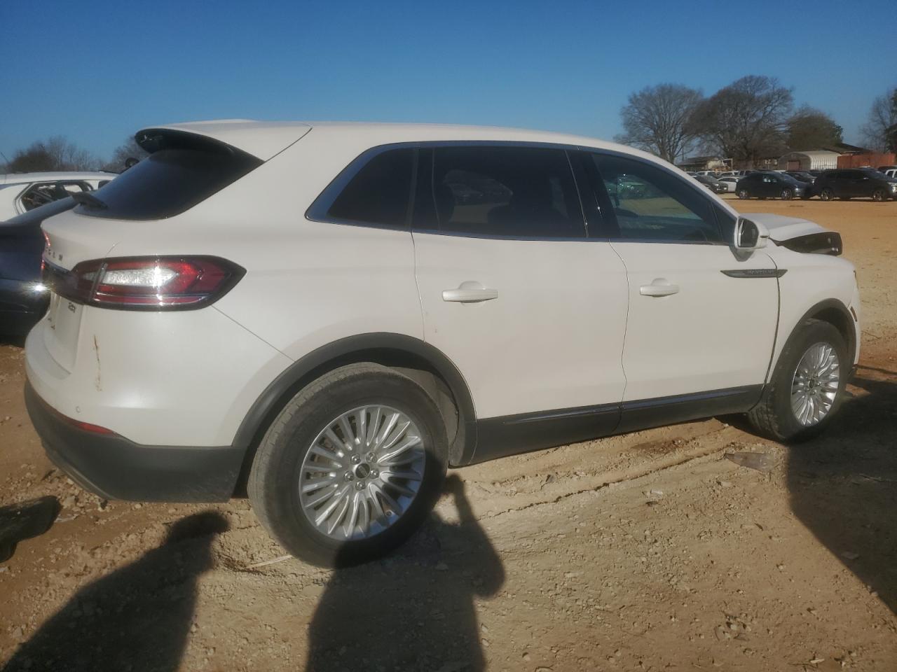 2019 Lincoln Nautilus - Image 3