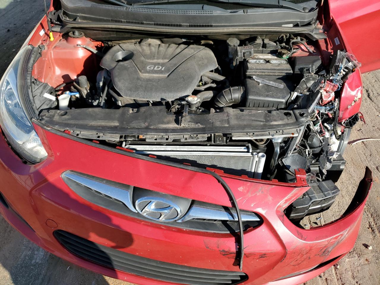 2013 Hyundai Accent - Image 11