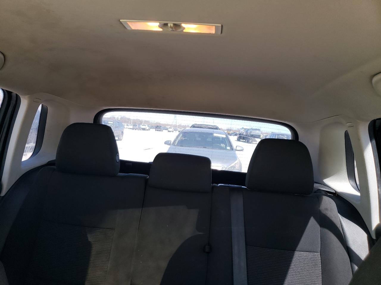2017 Volkswagen Tiguan - Image 10