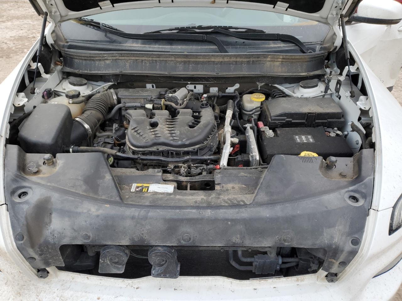 2015 Jeep Grand Cherokee - Image 14