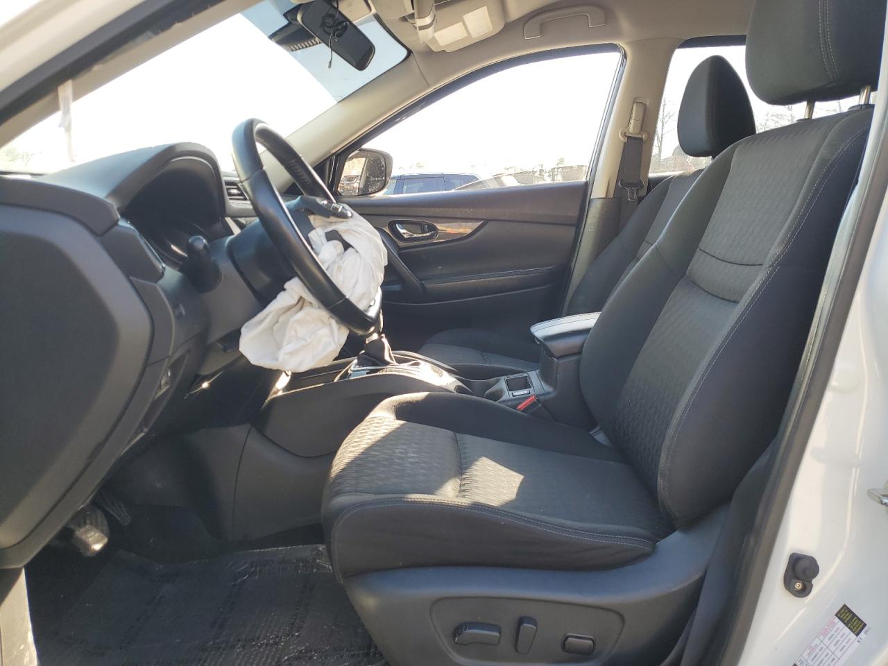2019 Nissan Rogue S VIN: JN8AT2MT5KW251838 Lot: 46804185