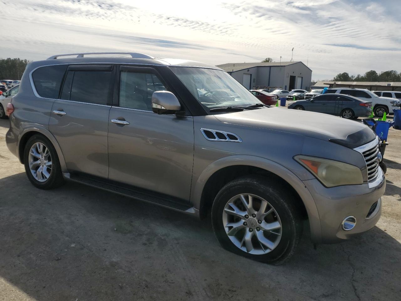 2013 Infiniti QX56 - Image 4