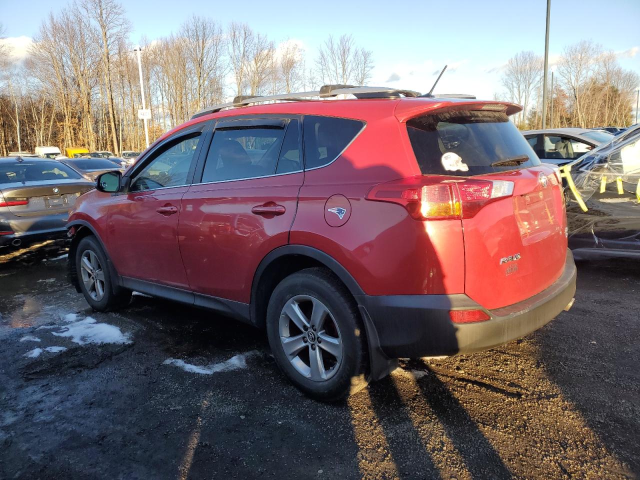 2015 Toyota RAV 4 - Image 2