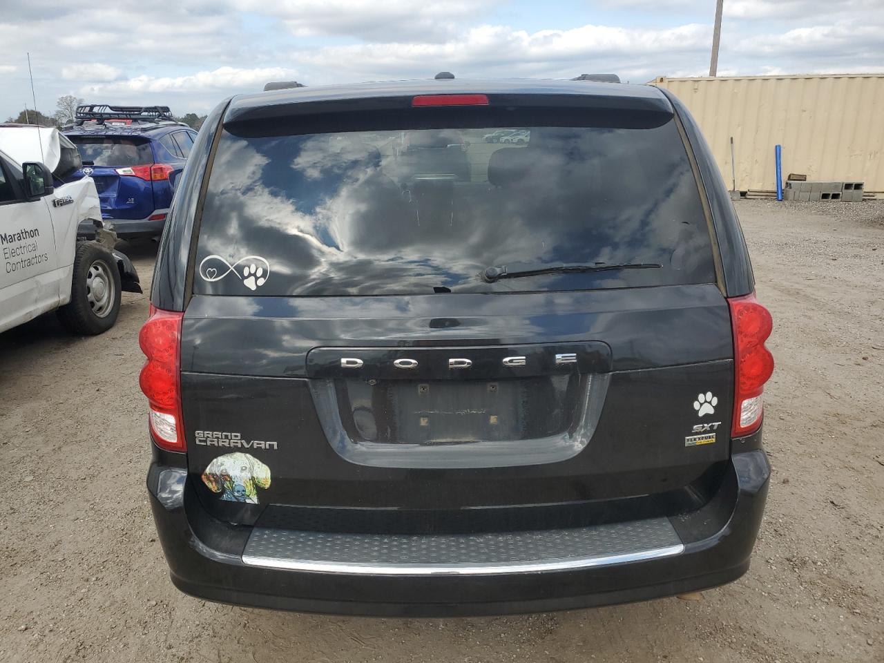 2018 Dodge Caravan - Image 6
