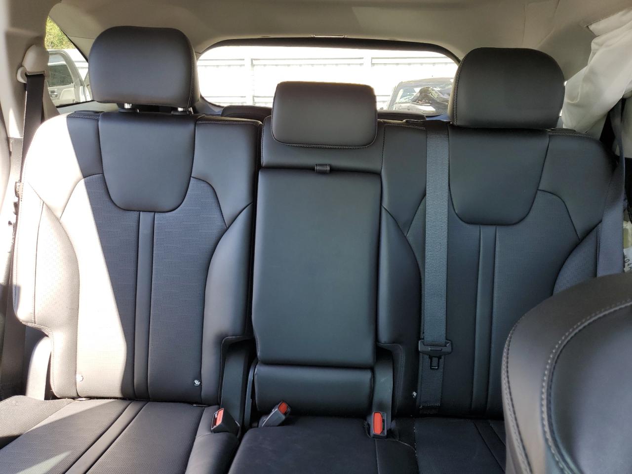 2024 Kia Sorento - Image 10