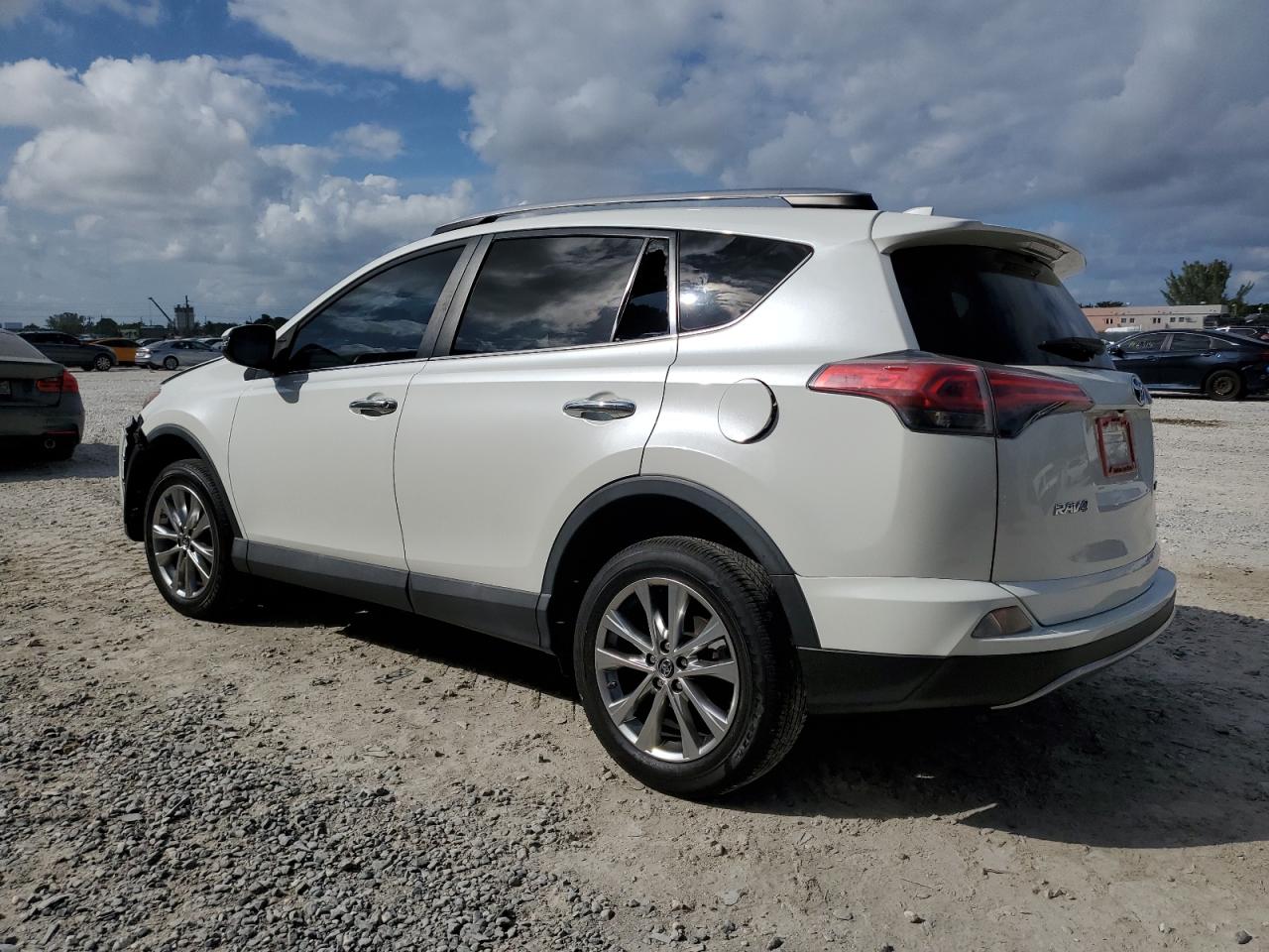 2017 Toyota RAV 4 - Image 2