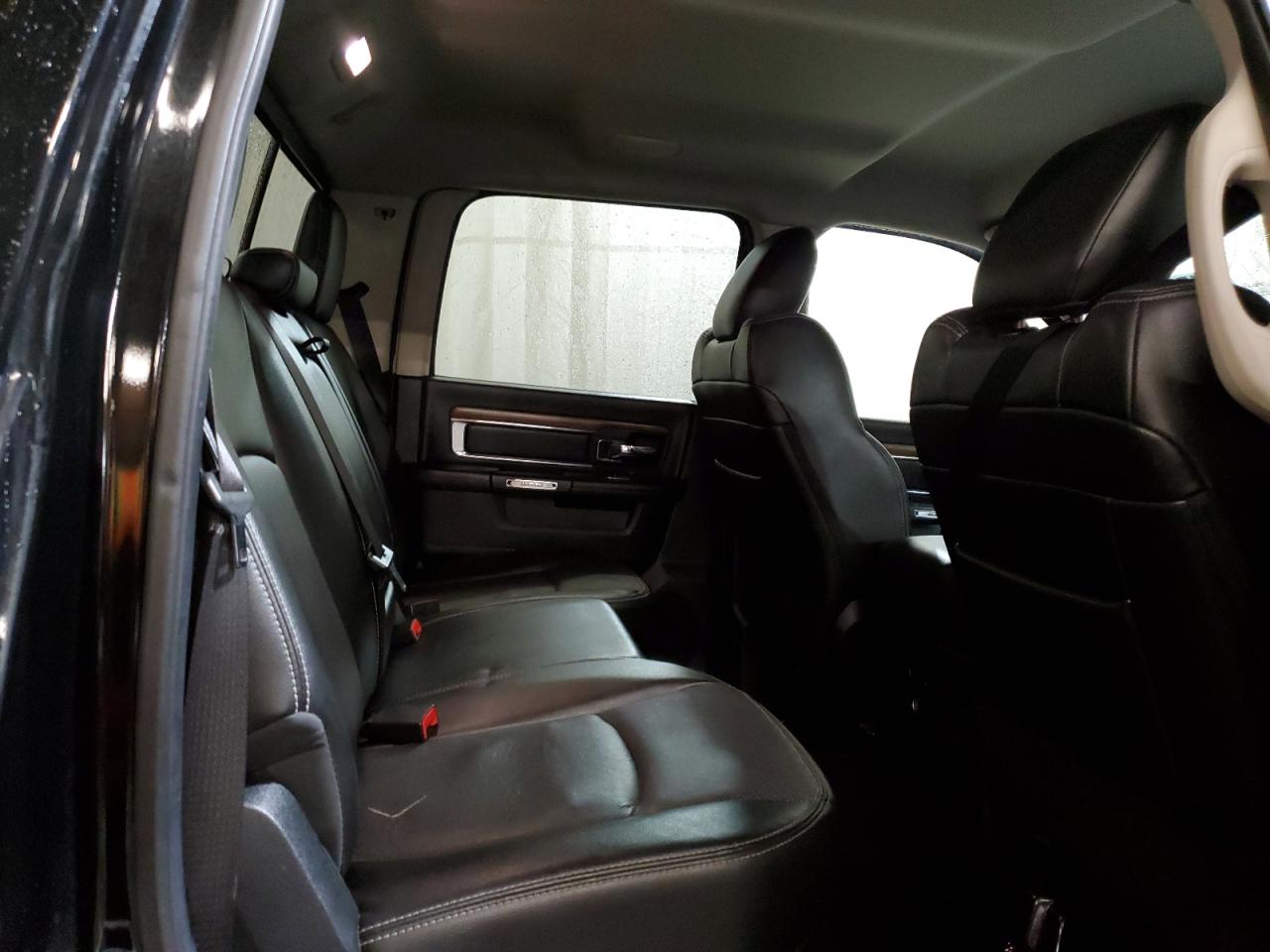 2014 RAM 1500 - Image 10
