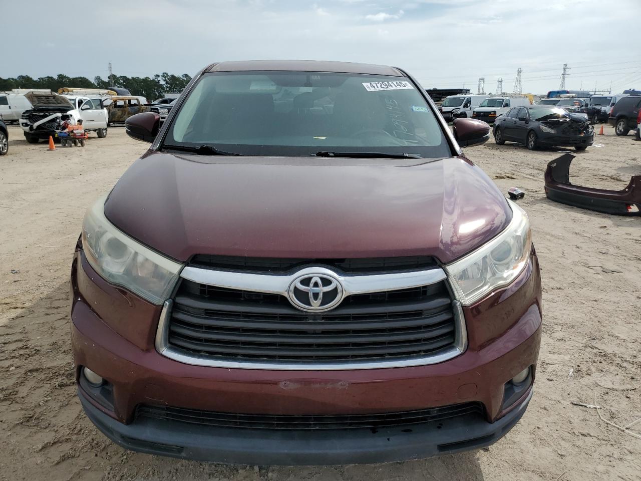 2015 Toyota Highlander - Image 5