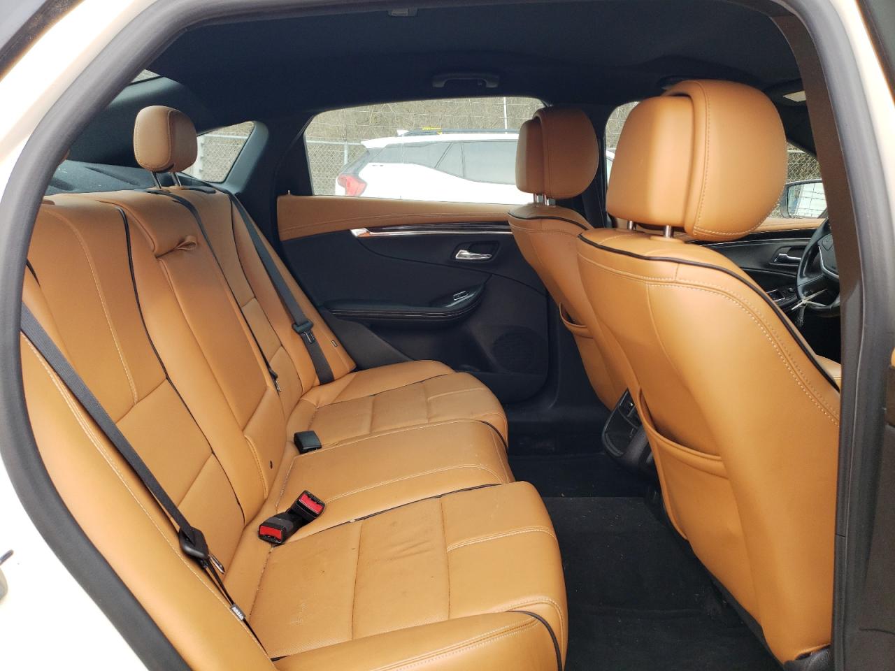 2014 Chevrolet Impala - Image 10
