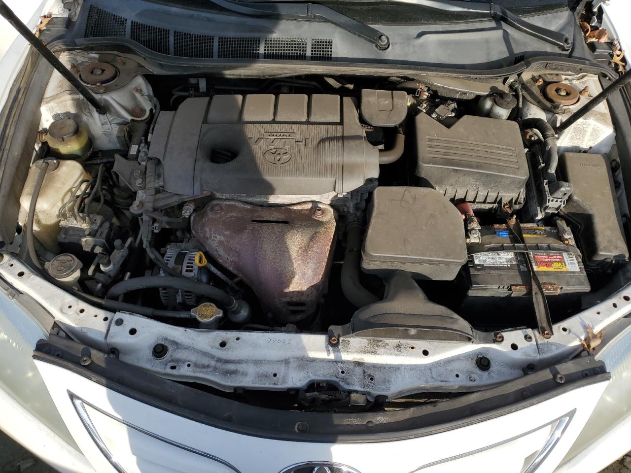 2011 Toyota Camry - Image 11