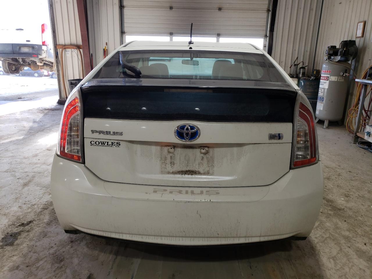 2014 Toyota Prius - Image 6