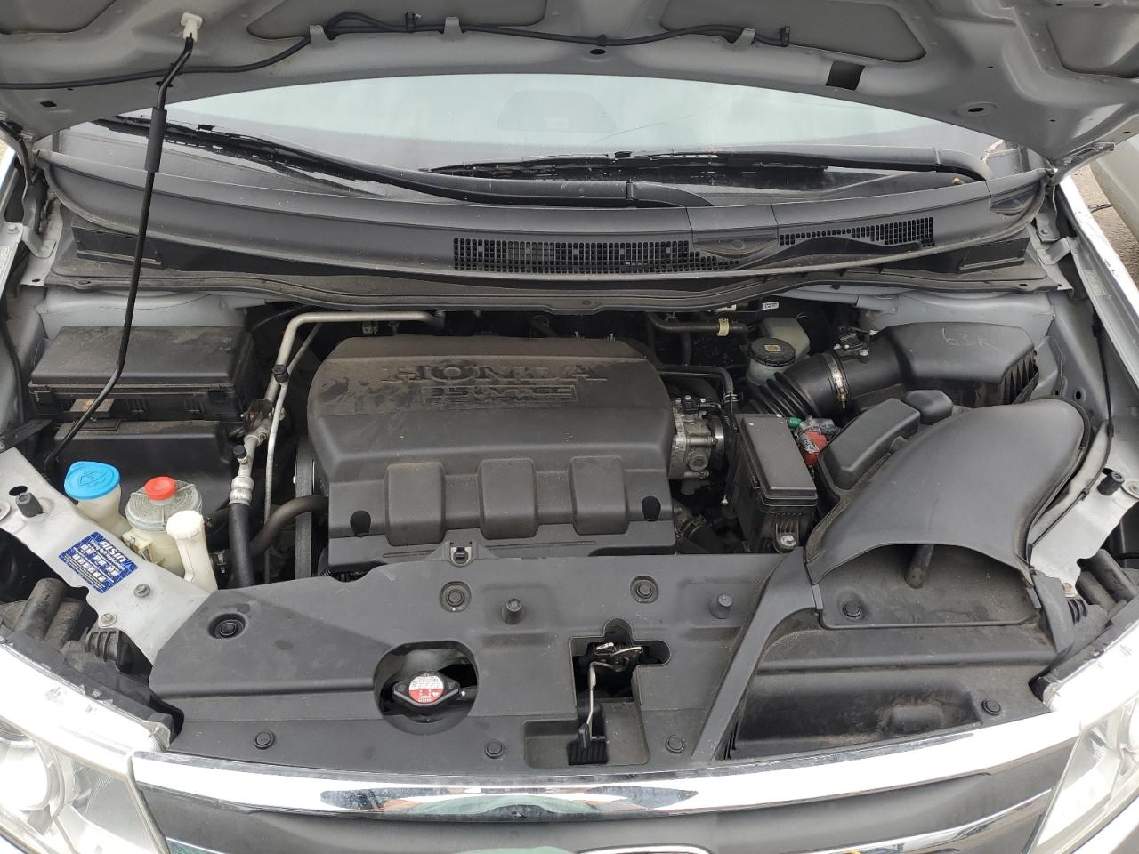 2011 Honda Odyssey - Image 12