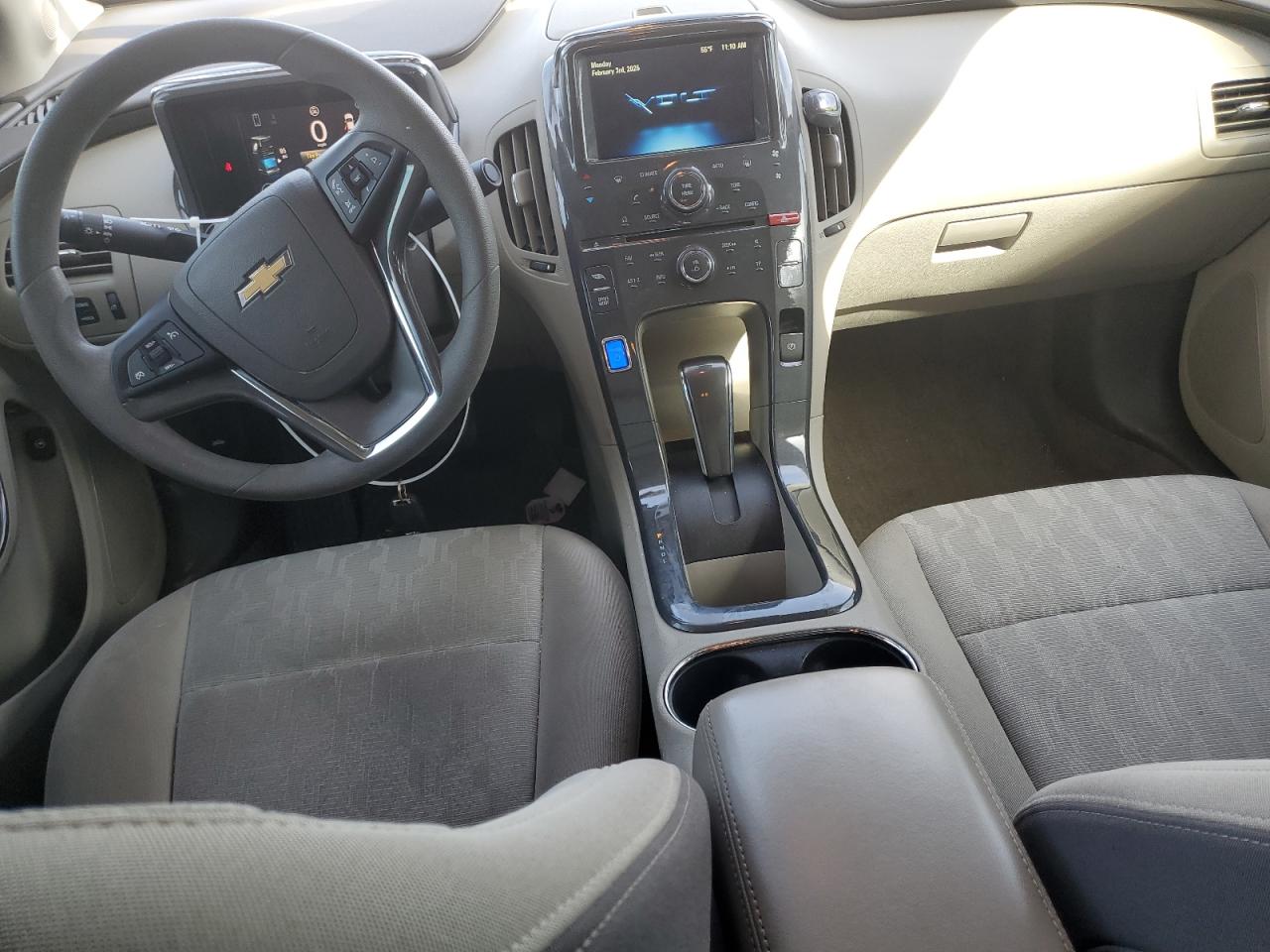 2013 Chevrolet Volt - Image 8