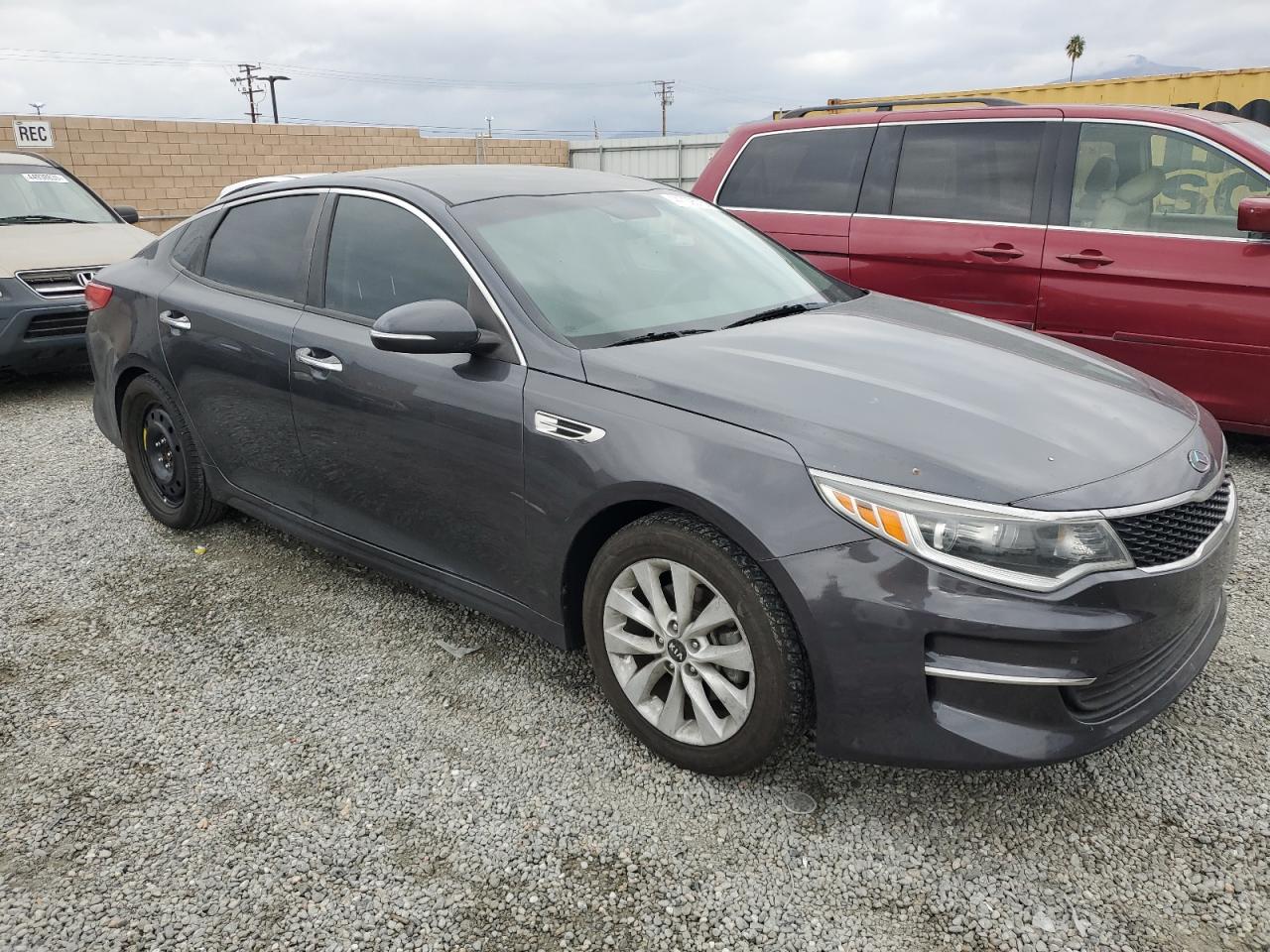 2017 Kia Optima - Image 4