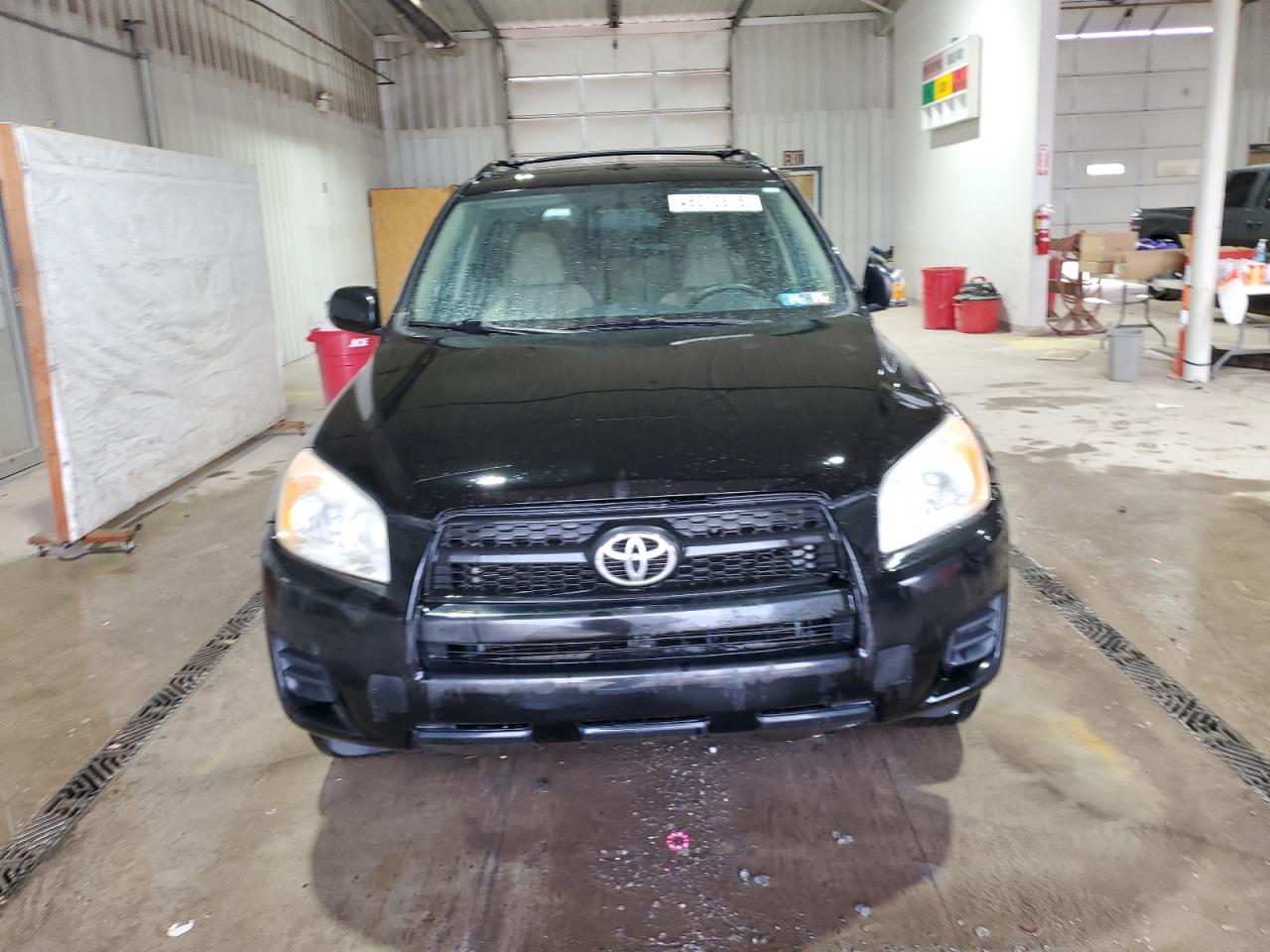 2012 Toyota RAV 4 - Image 5