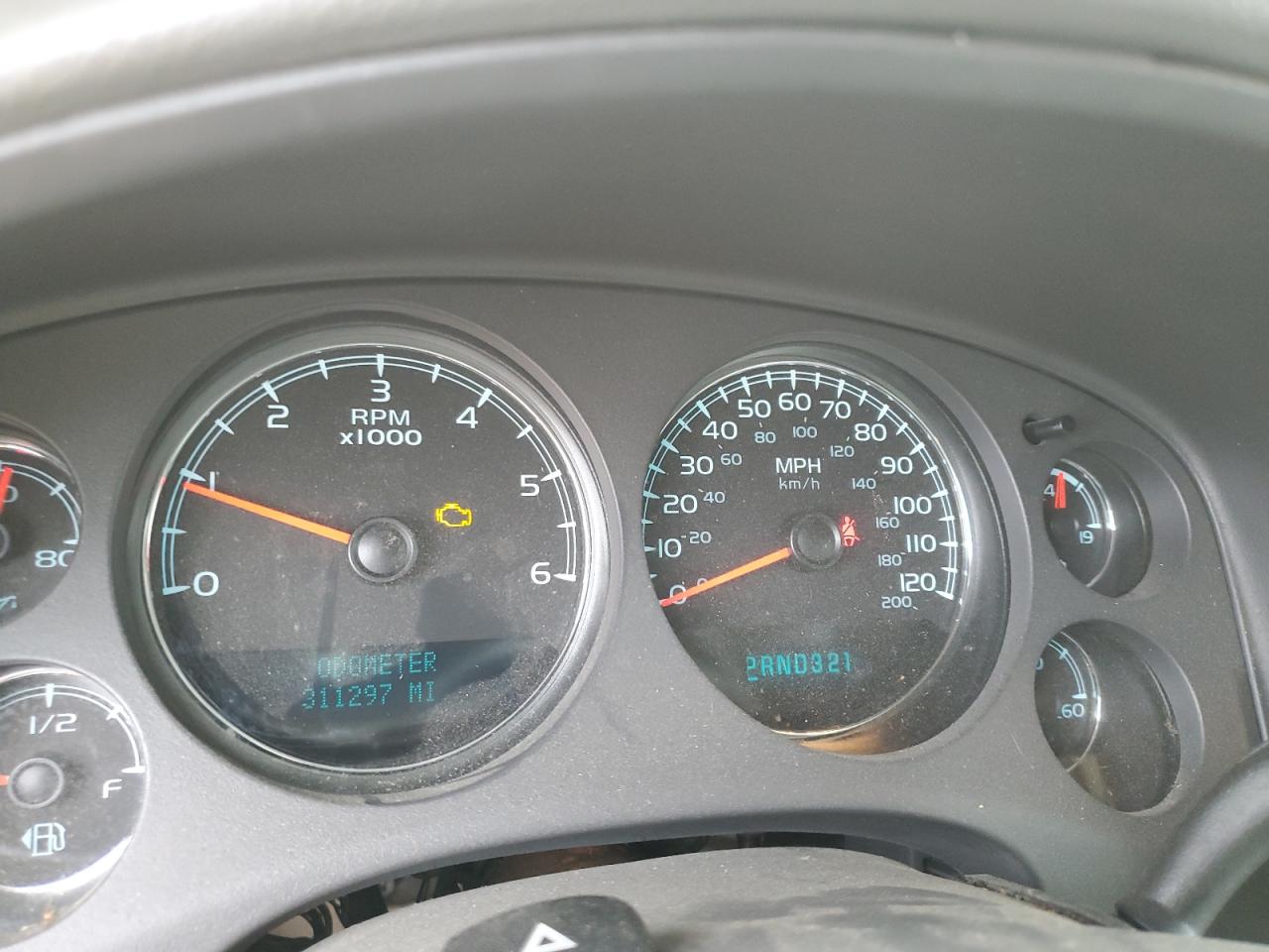 2007 Chevrolet Tahoe - Image 9