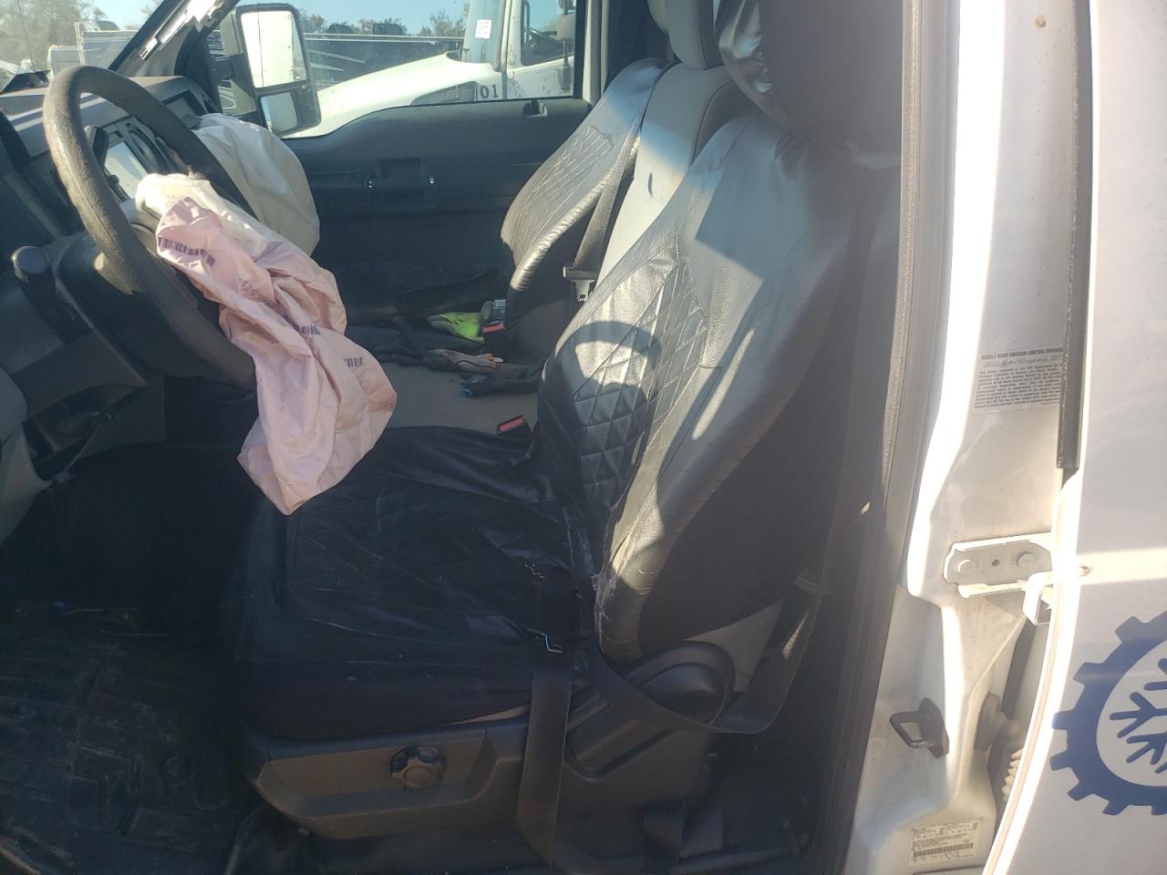 2014 Ford F350 - Image 7