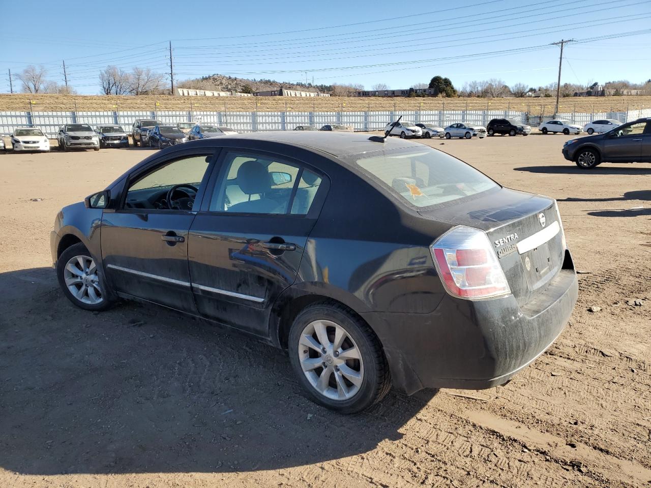 2010 Nissan Sentra - Image 2