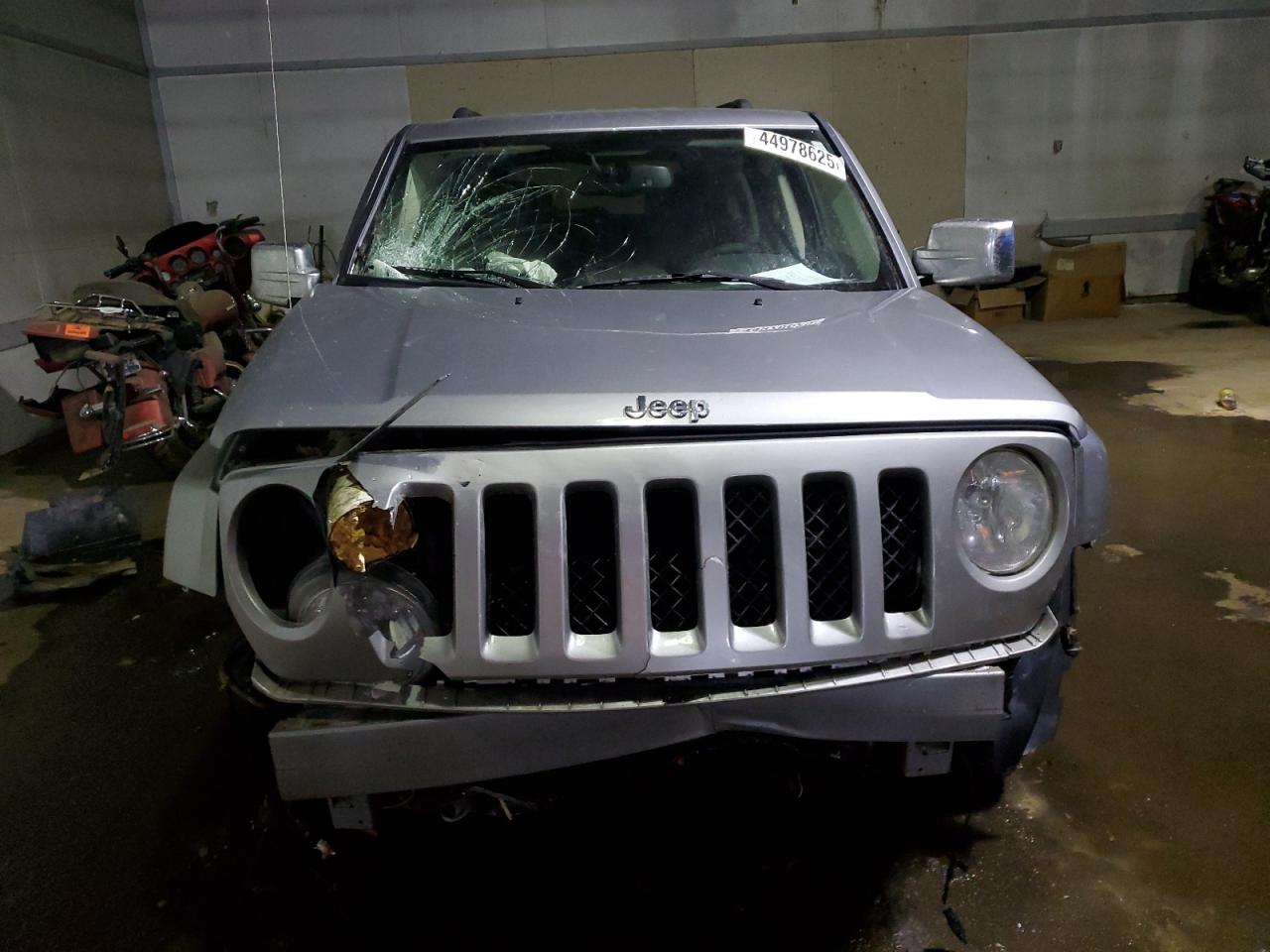 2016 Jeep Liberty (Patriot) - Image 5