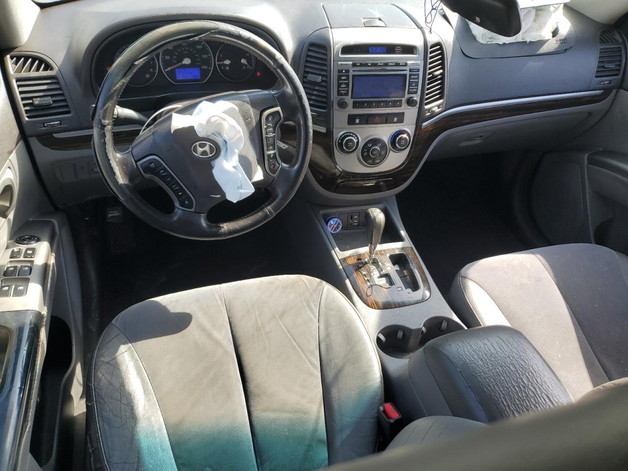2010 Hyundai Santa Fe - Image 8