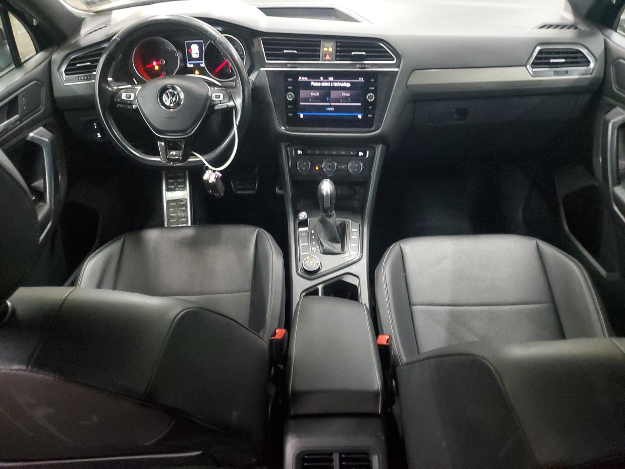 2021 Volkswagen Tiguan - Image 8