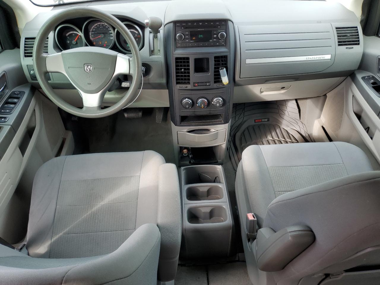 2008 Dodge Caravan - Image 8