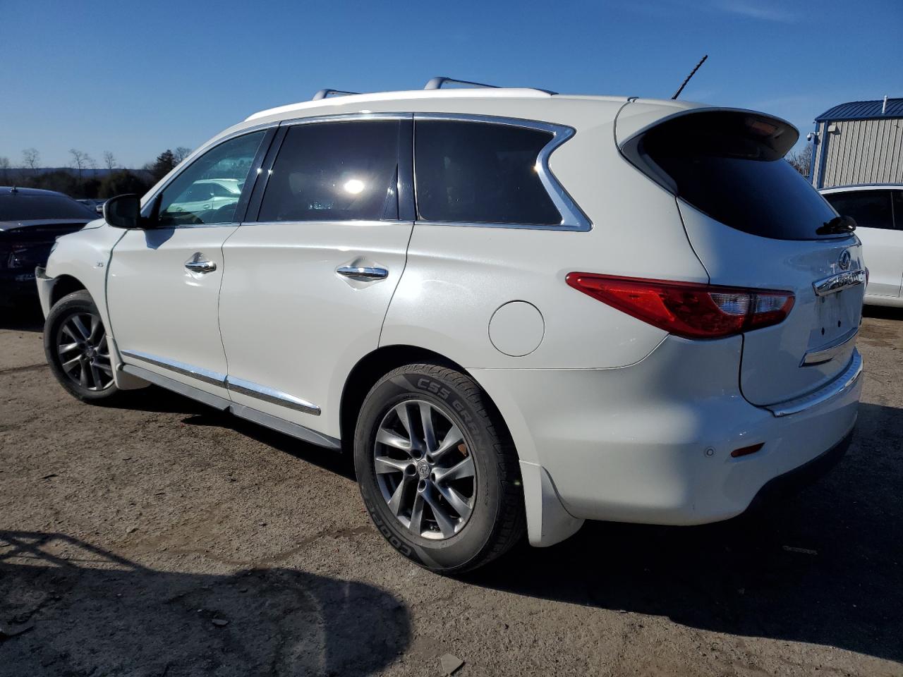 2015 Infiniti QX60 - Image 2