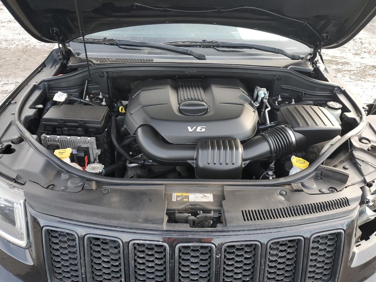 2014 Jeep Grand Cherokee - Image 11