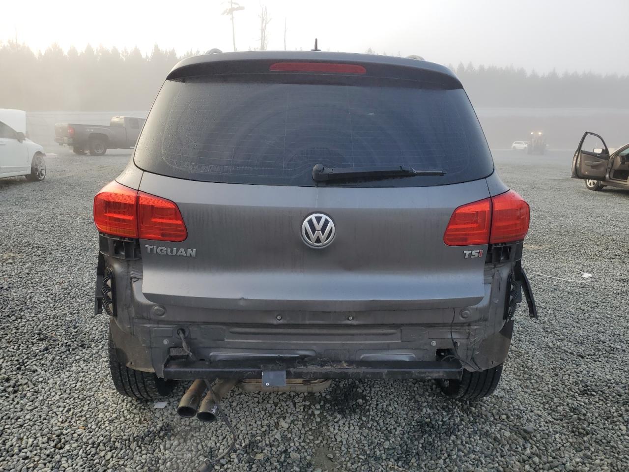 2016 Volkswagen Tiguan - Image 6