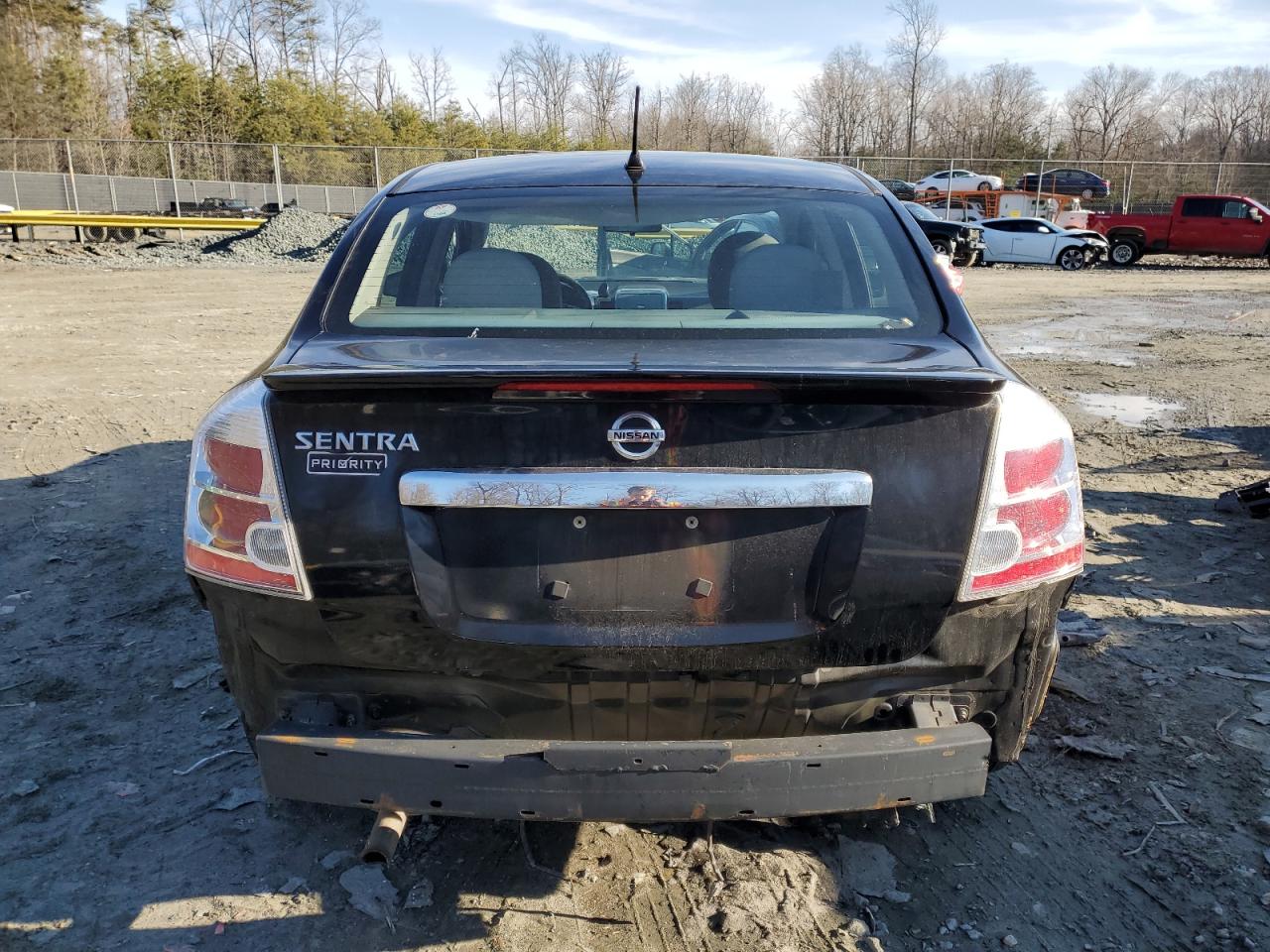 2012 Nissan Sentra - Image 6