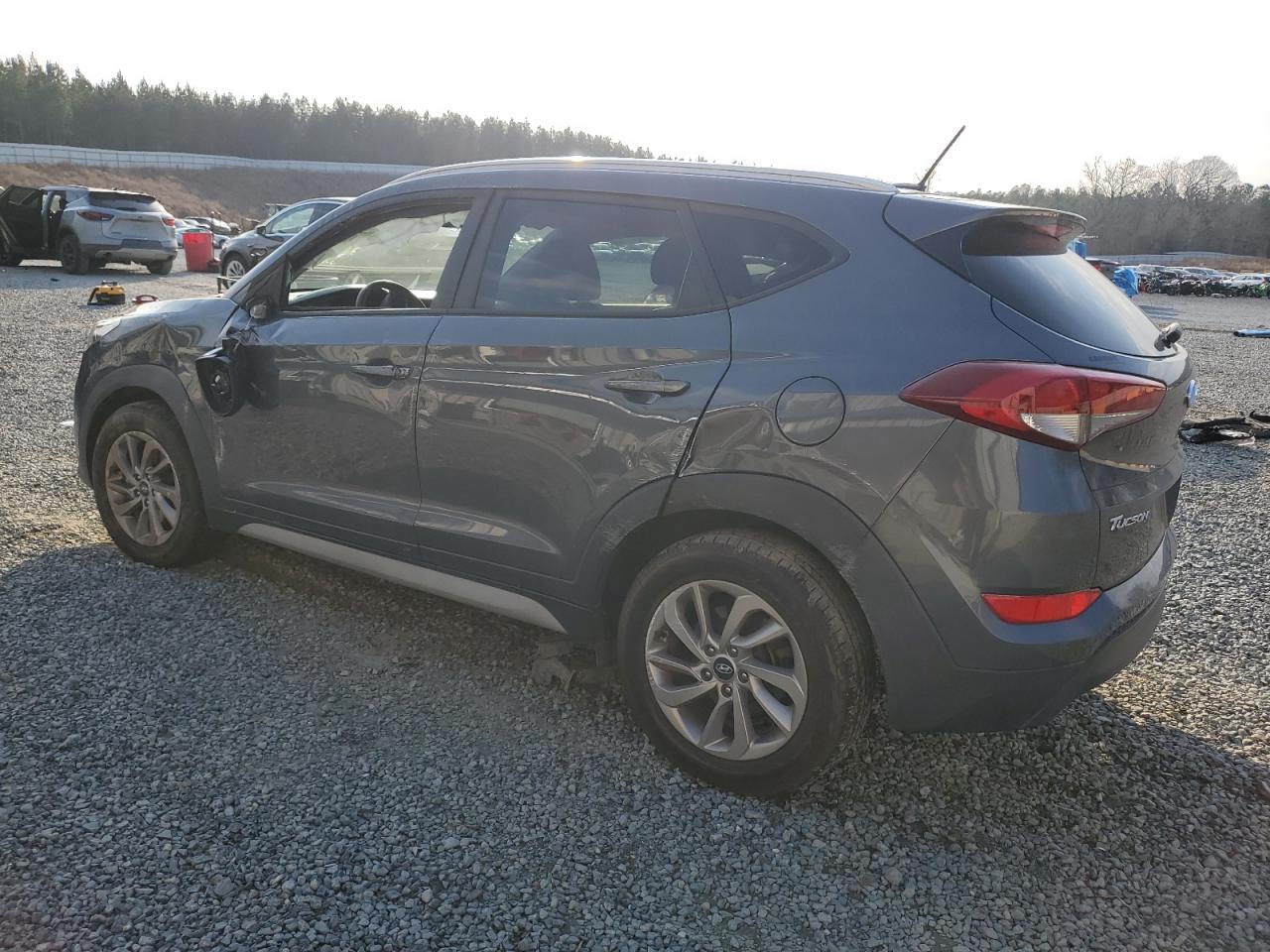 2017 Hyundai Tucson - Image 2