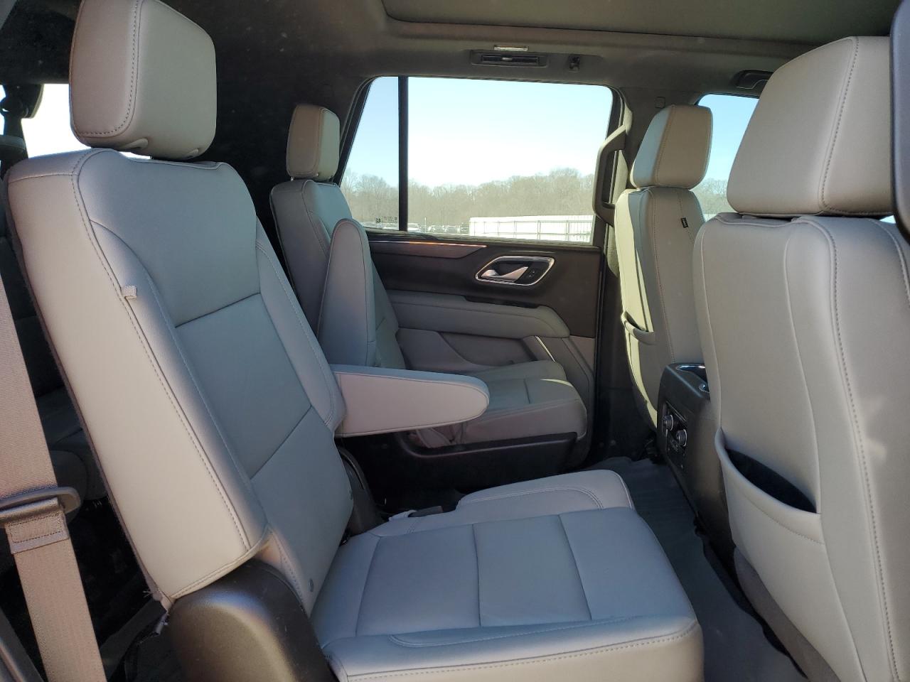 1GNSKPKD4NR330133 CHEVROLET TAHOE 2022
