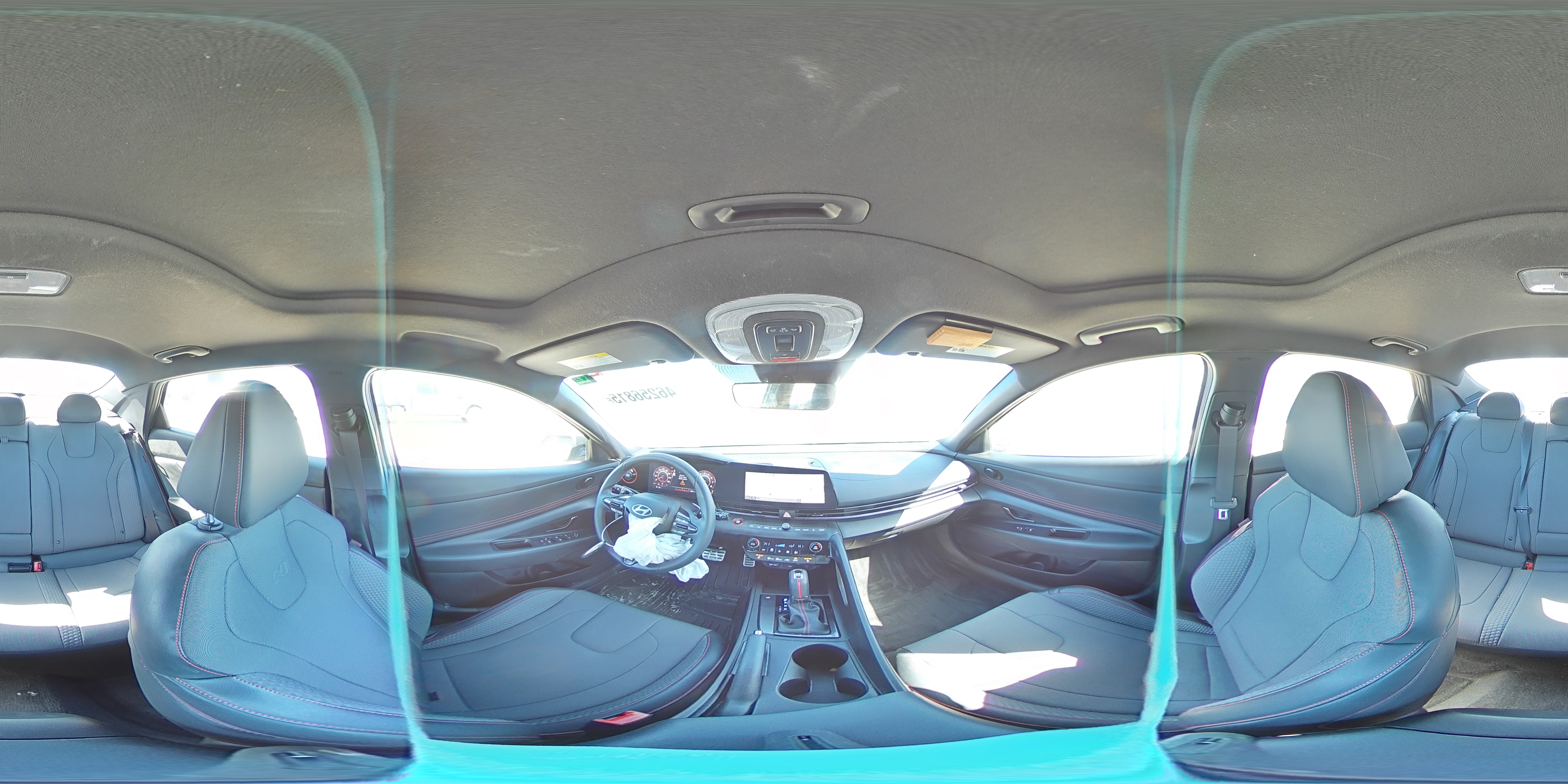 2024 Hyundai Elantra - Image 13