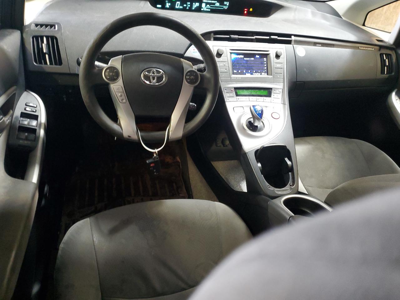 2013 Toyota Prius - Image 8