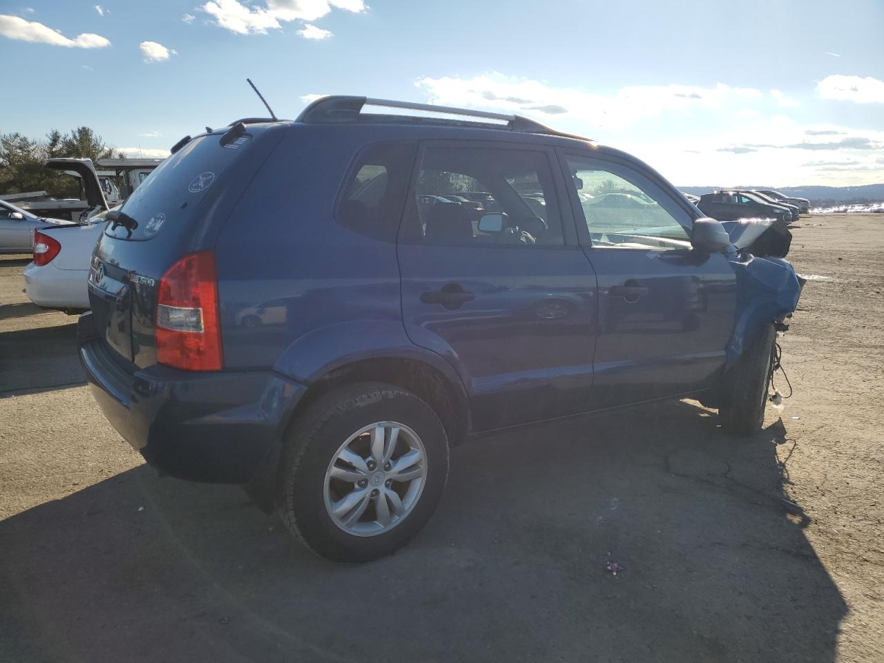 2009 Hyundai Tucson - Image 3