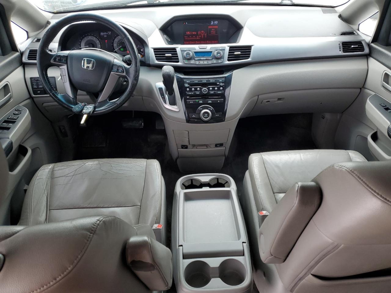 2011 Honda Odyssey - Image 8