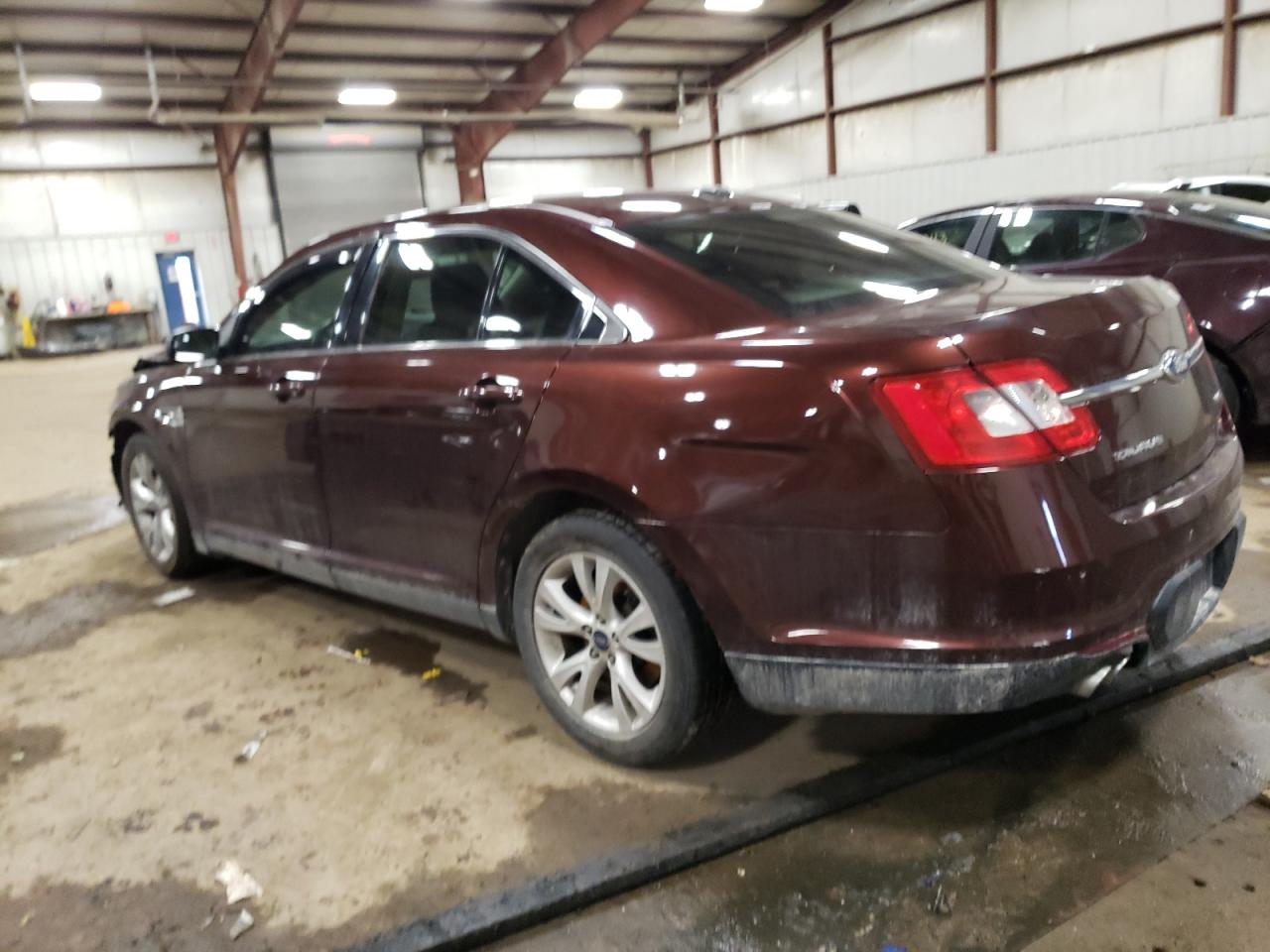 2012 Ford Taurus - Image 2
