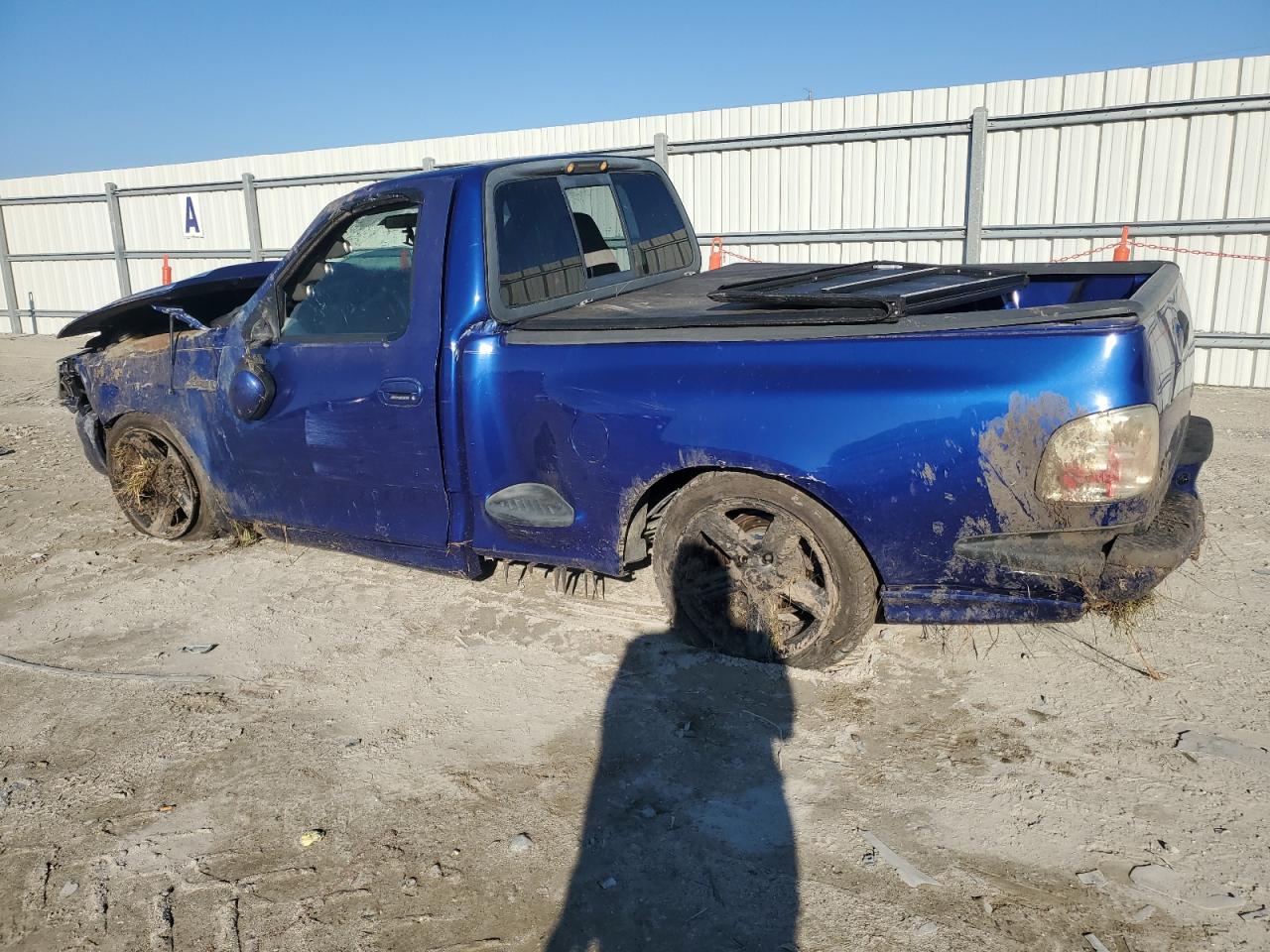 2004 Ford F-150 - Image 2