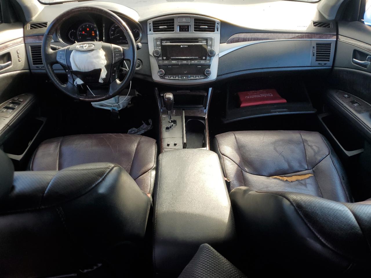 2012 Toyota Avalon - Image 8