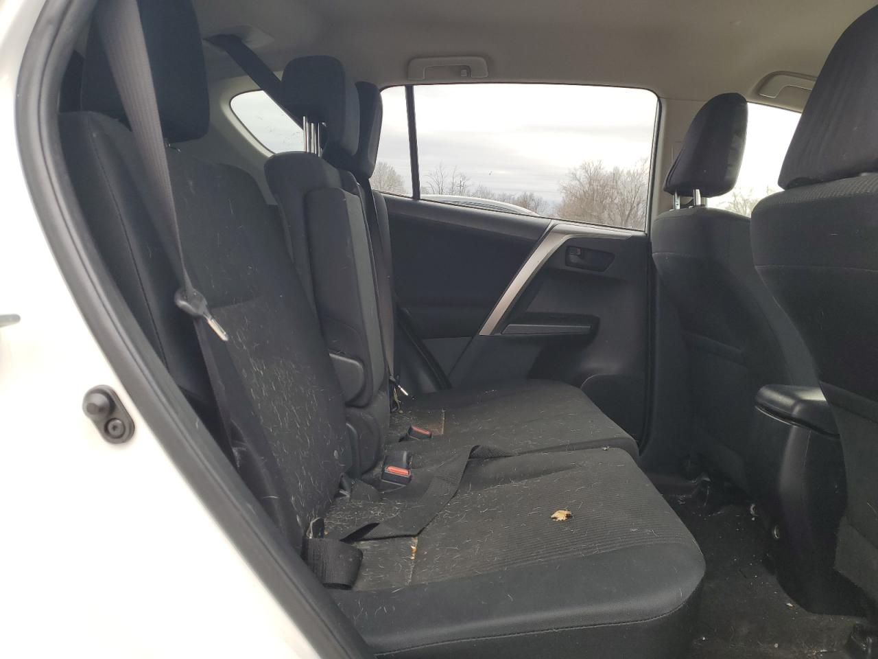 2018 Toyota RAV 4 - Image 12
